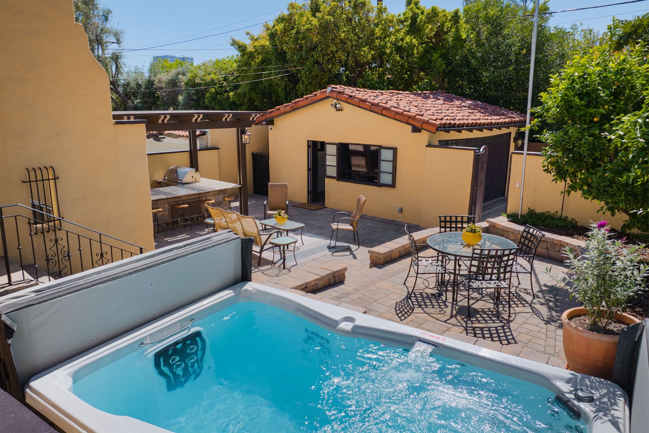 516 E Stocker St, Glendale CA 91207