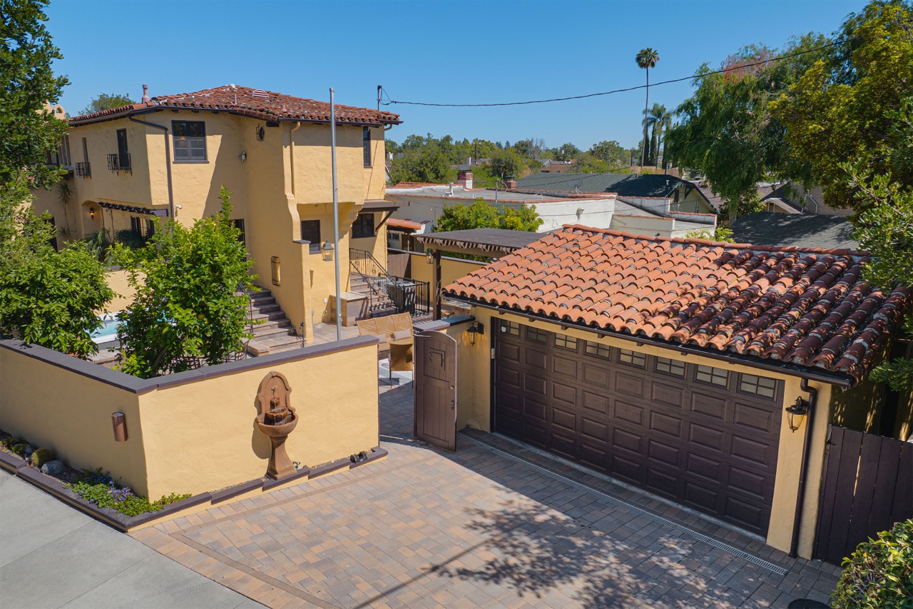 516 E Stocker St, Glendale CA 91207